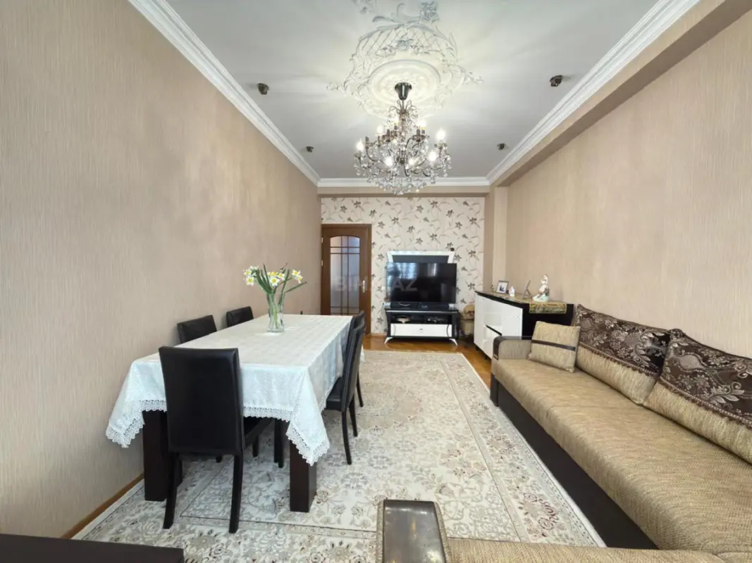 Satılır 3 otaqlı mənzil 95 m²