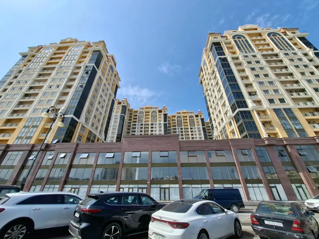 Satılır obyekt 64 m²