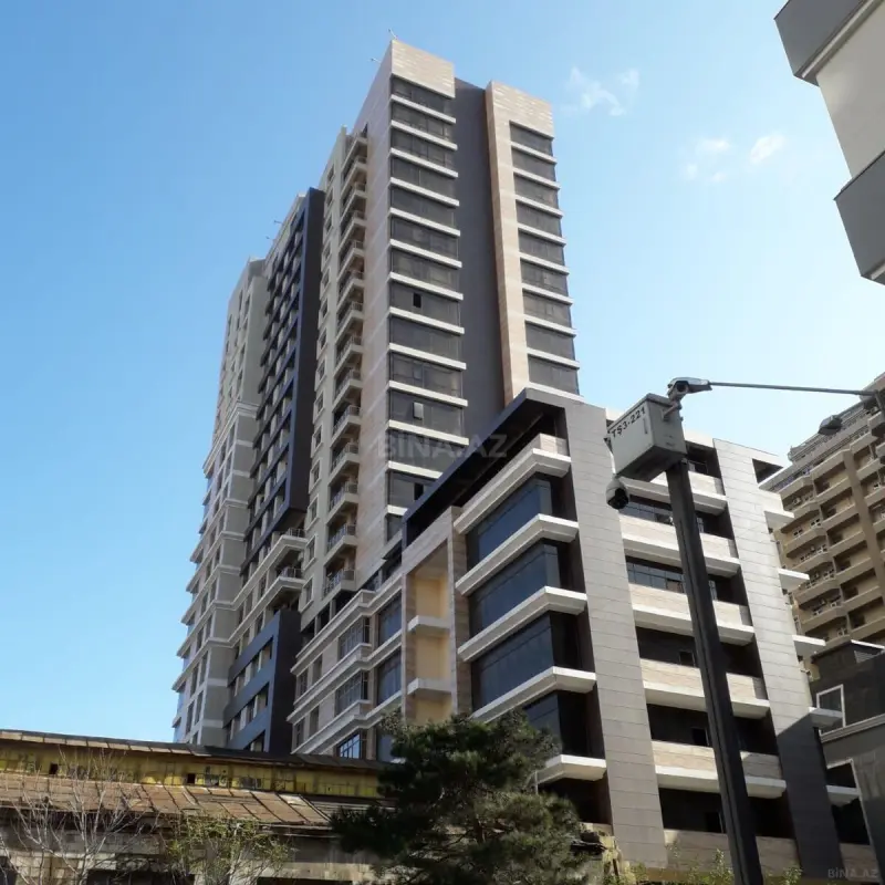 Kirayə verilir 2 otaqlı mənzil 120 m²