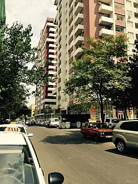 Kirayə verilir 2 otaqlı mənzil 80 m² — Bakı 2 otaq 80.00 m²