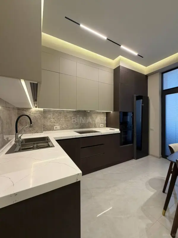 Satılır 2 otaqlı mənzil 85 m²