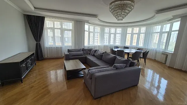 Kirayə verilir 3 otaqlı mənzil 150 m² — Bakı 3 otaq 150.00 m²