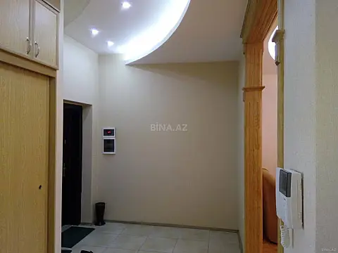 Kirayə verilir 3 otaqlı mənzil 145 m² — Bakı 3 otaq 145.00 m²