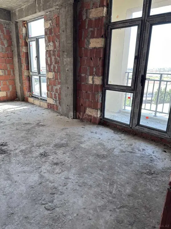 Satılır 3 otaqlı mənzil 139 m²