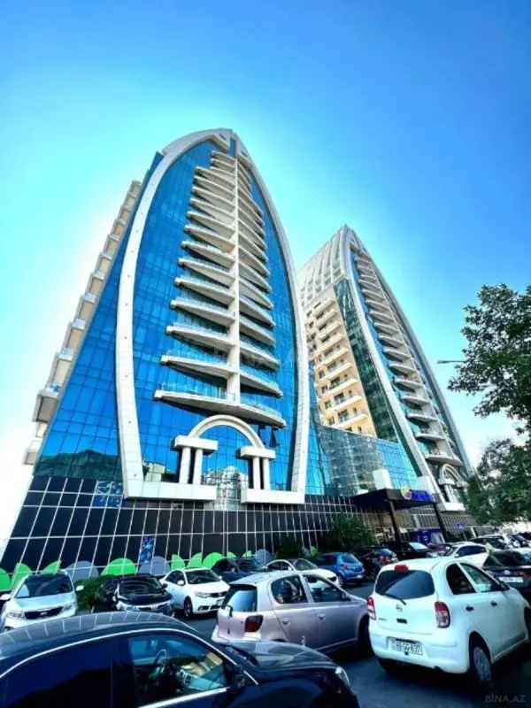 Kirayə verilir 3 otaqlı mənzil 165 m²