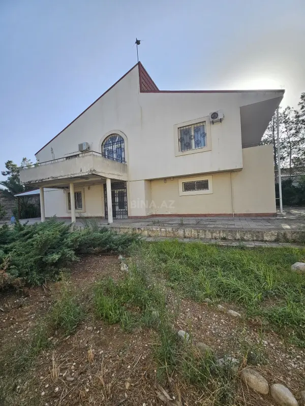Satılır 5 otaqlı həyət evi 220 m²