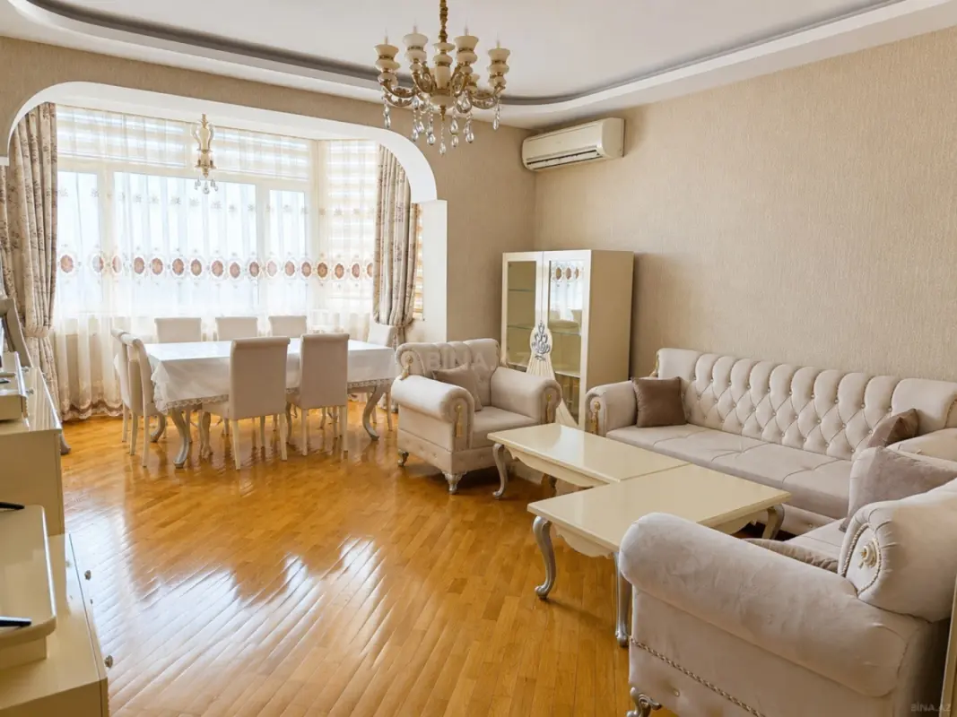 Kirayə verilir 3 otaqlı mənzil 120 m²