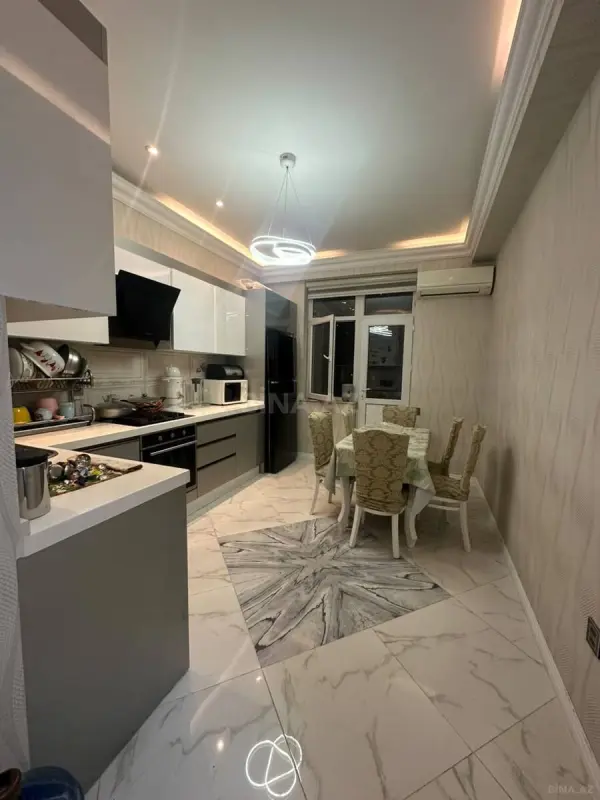 Satılır 2 otaqlı mənzil 85 m²