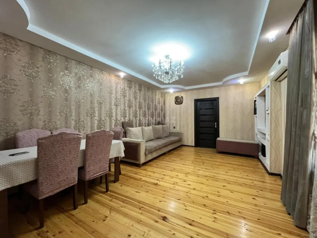 Satılır 5 otaqlı həyət evi 175 m²