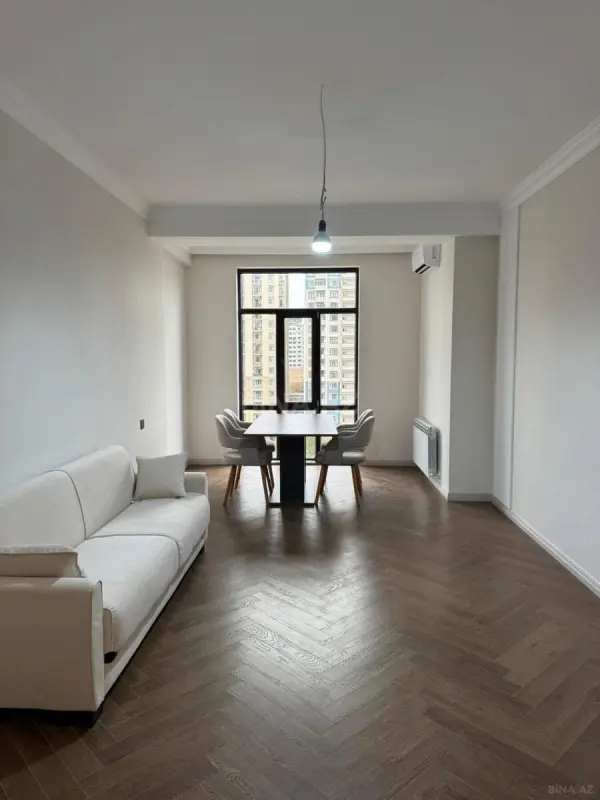 Kirayə verilir 2 otaqlı mənzil 90 m²