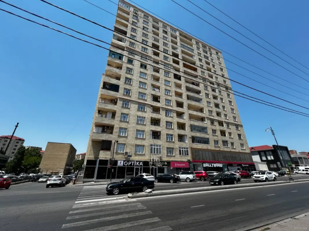 Satılır 3 otaqlı mənzil 101 m²