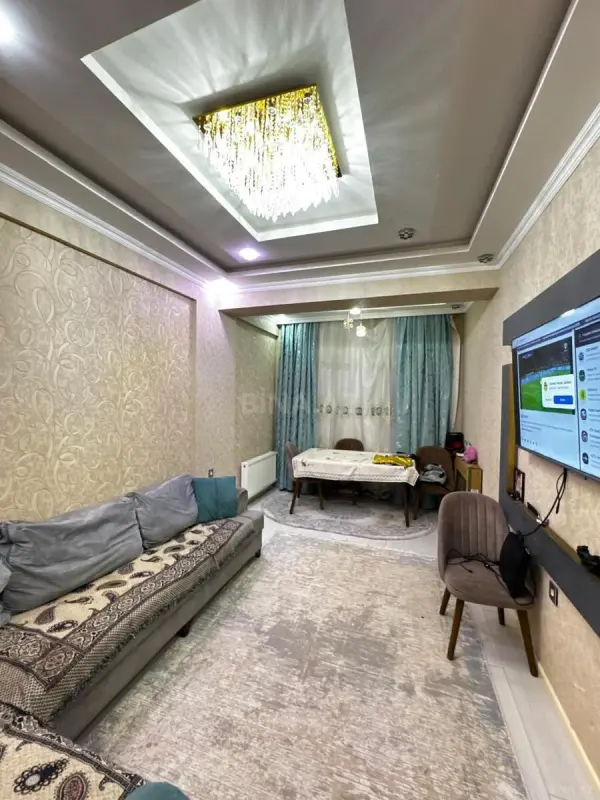 Satılır 3 otaqlı mənzil 110 m²