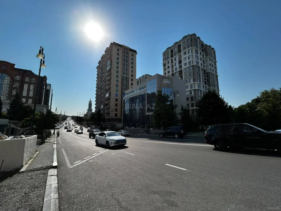 Satılır 3 otaqlı mənzil 102 m²