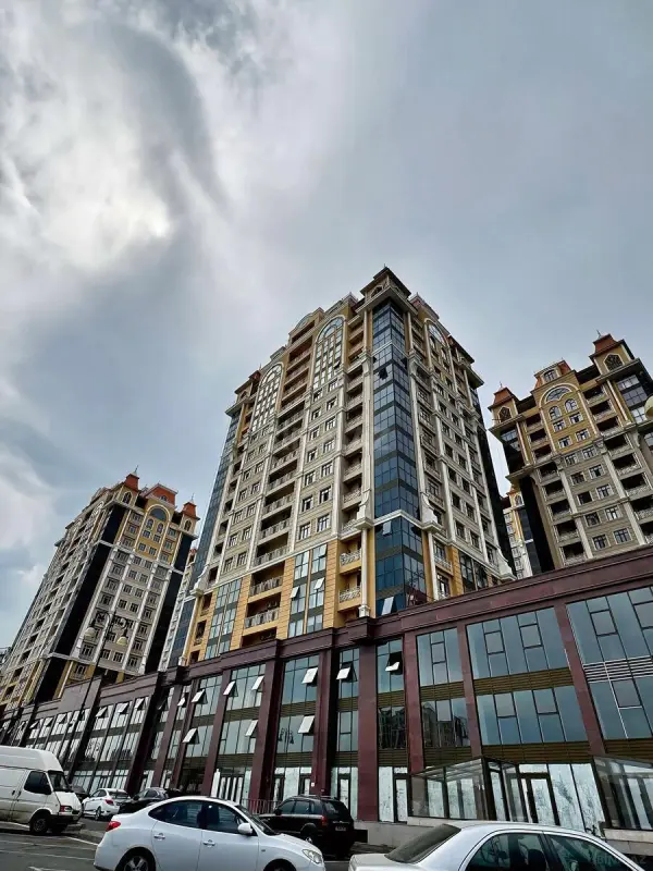 Satılır 3 otaqlı mənzil 112 m²