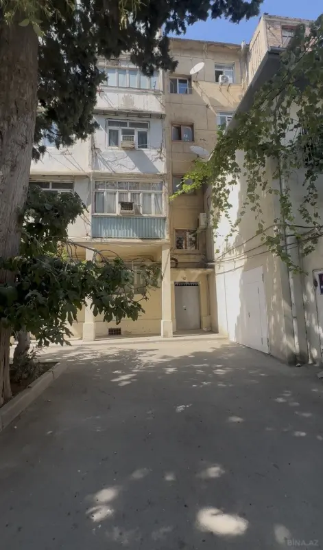 Satılır 2 otaqlı mənzil 52 m²