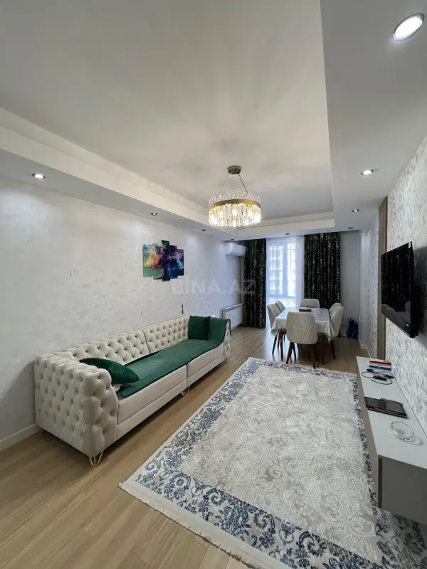 Kirayə verilir 2 otaqlı mənzil 70 m²