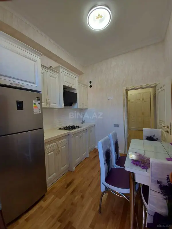 Kirayə verilir 2 otaqlı mənzil 60 m²