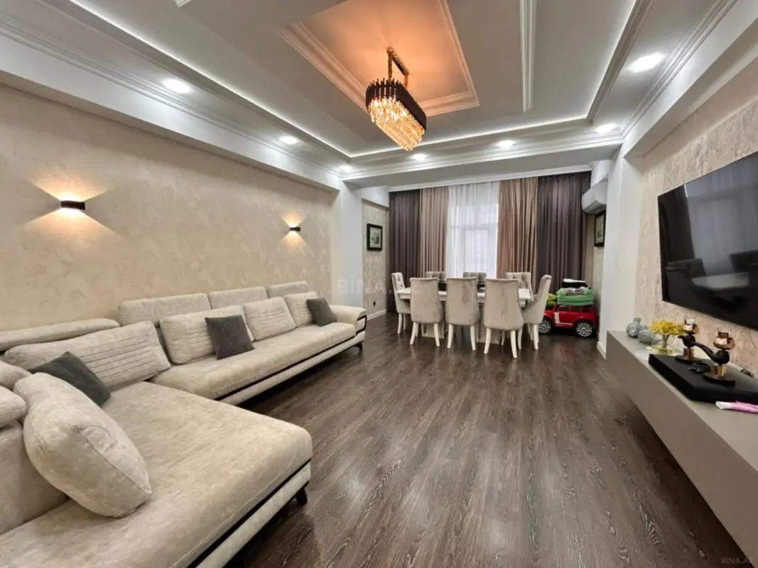 Satılır 3 otaqlı mənzil 125 m²