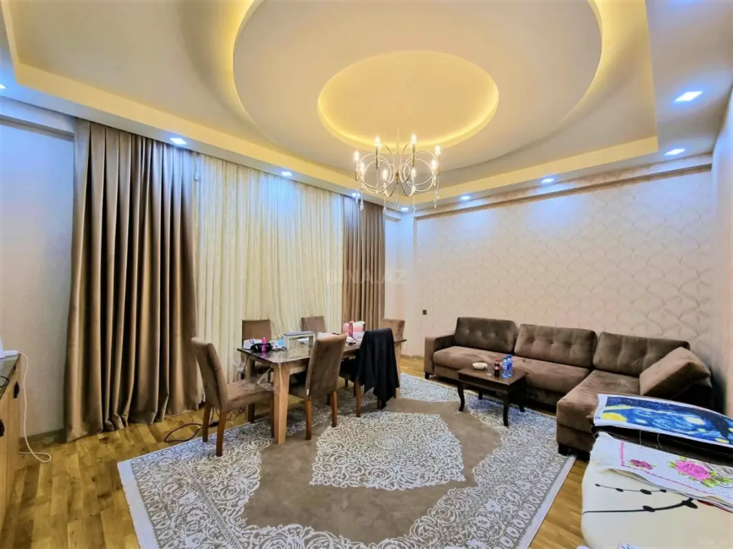Satılır 3 otaqlı mənzil 98 m²