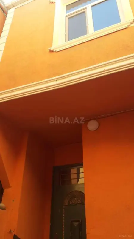 Satılır 4 otaqlı həyət evi 128 m²
