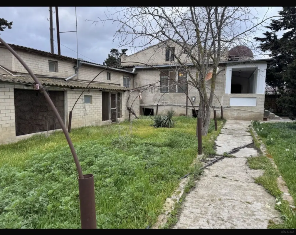 Satılır 3 otaqlı həyət evi 131.2 m²