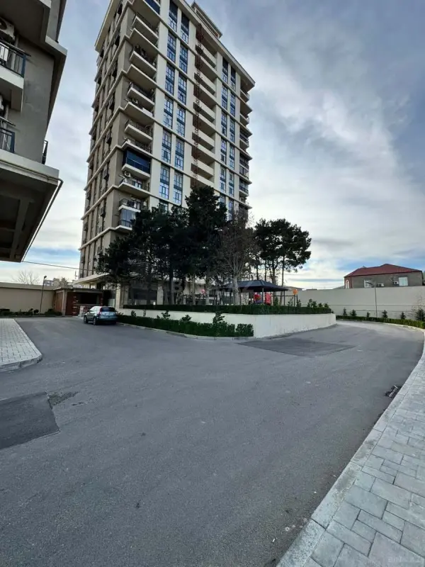 Kirayə verilir 2 otaqlı mənzil 65 m²
