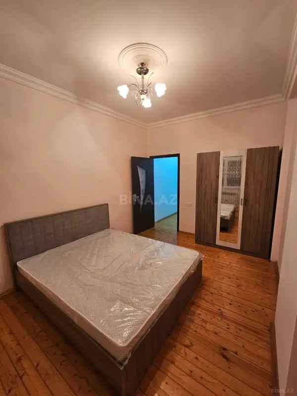 Kirayə verilir 3 otaqlı mənzil 105 m²