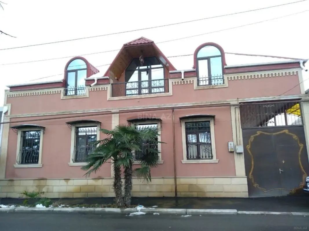 Kirayə verilir 7 otaqlı həyət evi 250 m²