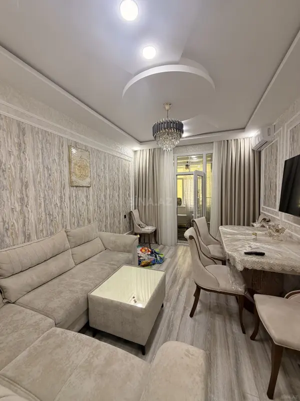 Satılır 2 otaqlı mənzil 63 m²