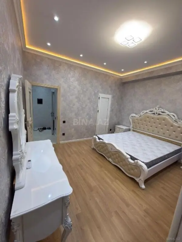 Kirayə verilir 3 otaqlı mənzil 100 m²