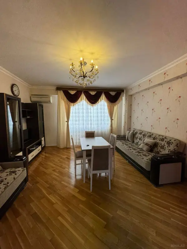 Kirayə verilir 2 otaqlı mənzil 85 m²