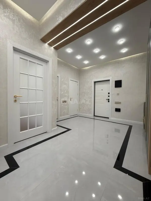 Satılır 2 otaqlı mənzil 84 m²