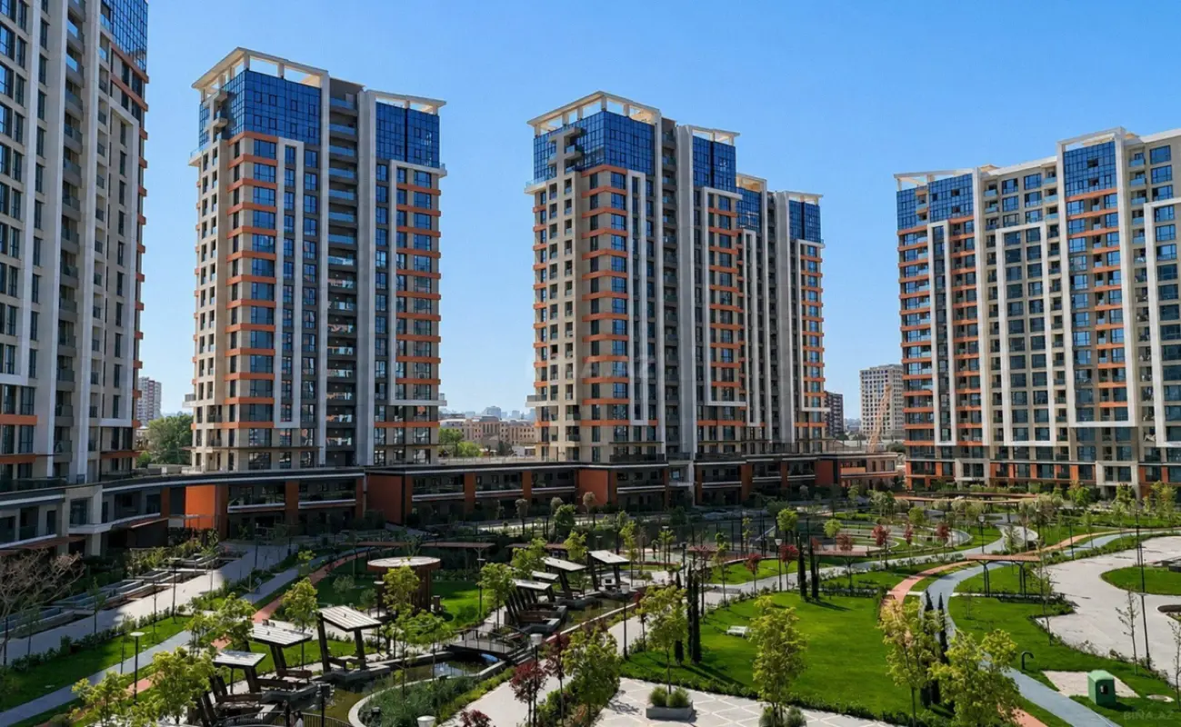 Satılır 3 otaqlı mənzil 107 m²