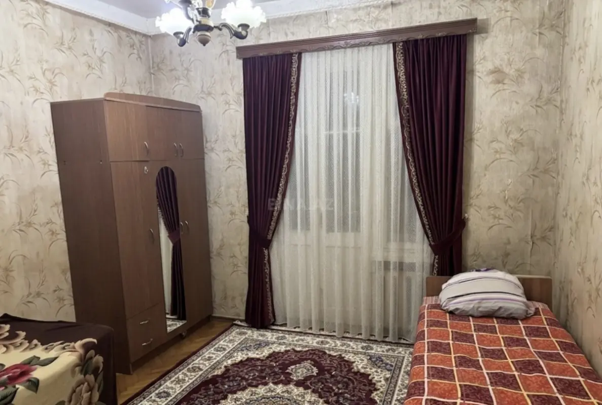 Kirayə verilir 4 otaqlı mənzil 120 m²