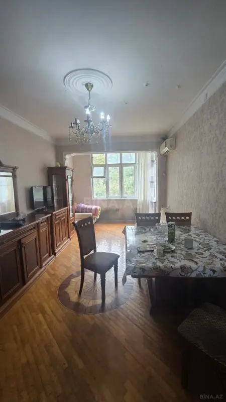 Kirayə verilir 2 otaqlı mənzil 45 m²