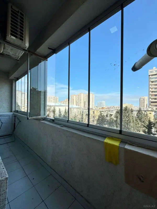 Satılır 3 otaqlı mənzil 107 m²