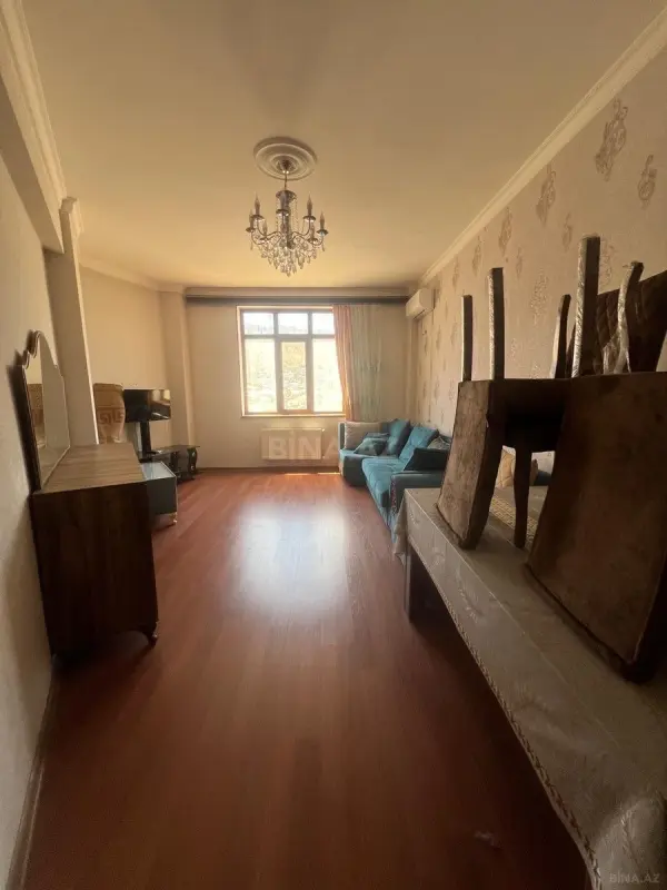 Satılır 2 otaqlı mənzil 72 m²