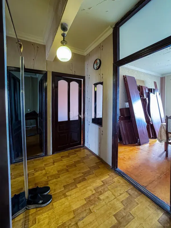 Satılır 4 otaqlı mənzil 100 m²