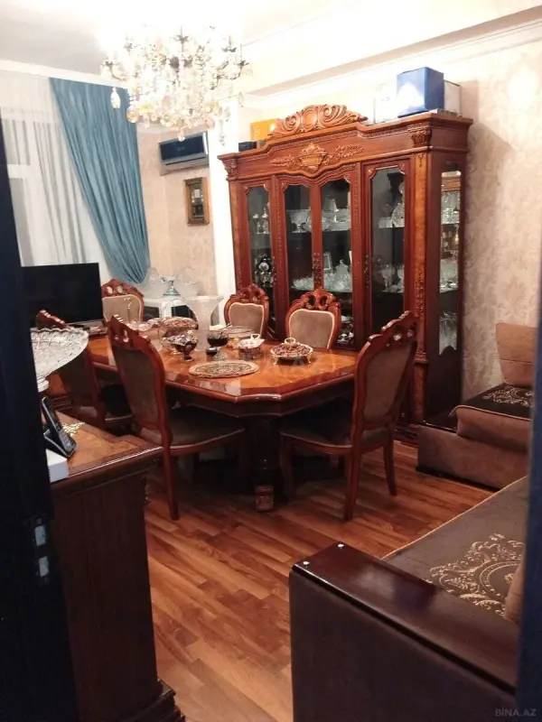 Kirayə verilir 2 otaqlı mənzil 65 m²