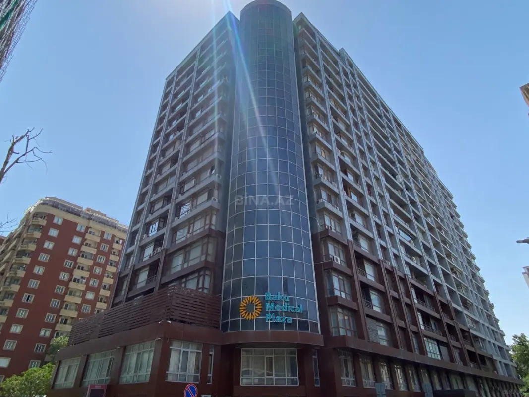 Satılır 3 otaqlı mənzil 140 m²