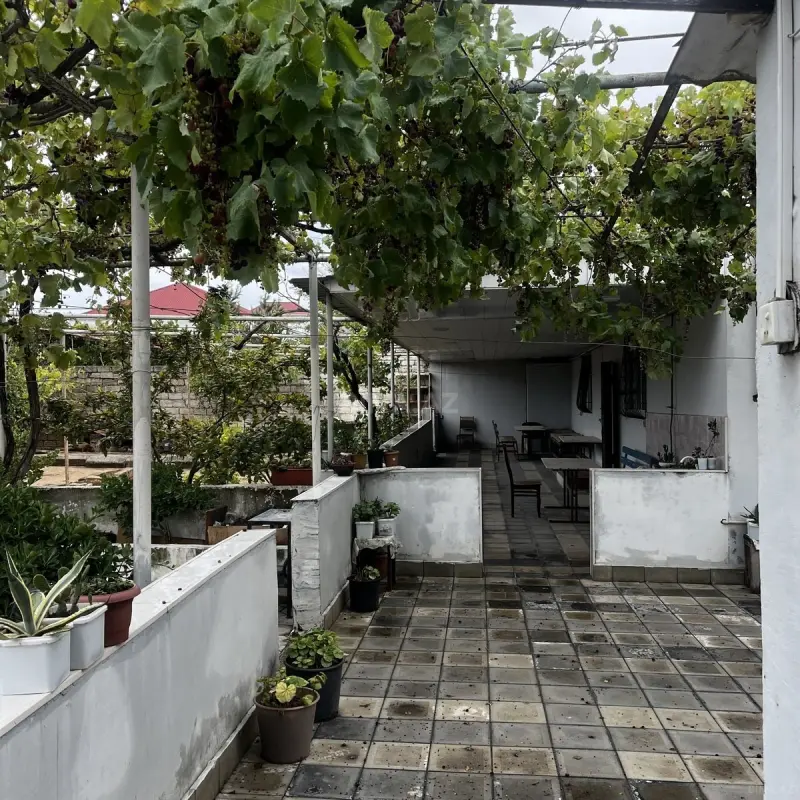 Satılır 5 otaqlı həyət evi 150 m²