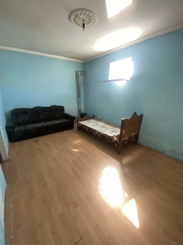 Satılır 1 otaqlı həyət evi 50 m²
