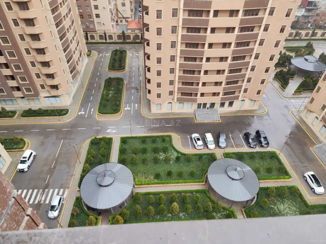 Satılır 3 otaqlı mənzil 108 m²