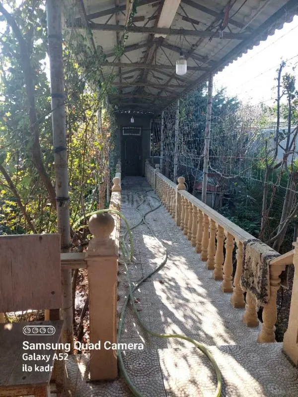 Satılır 4 otaqlı həyət evi 165 m²