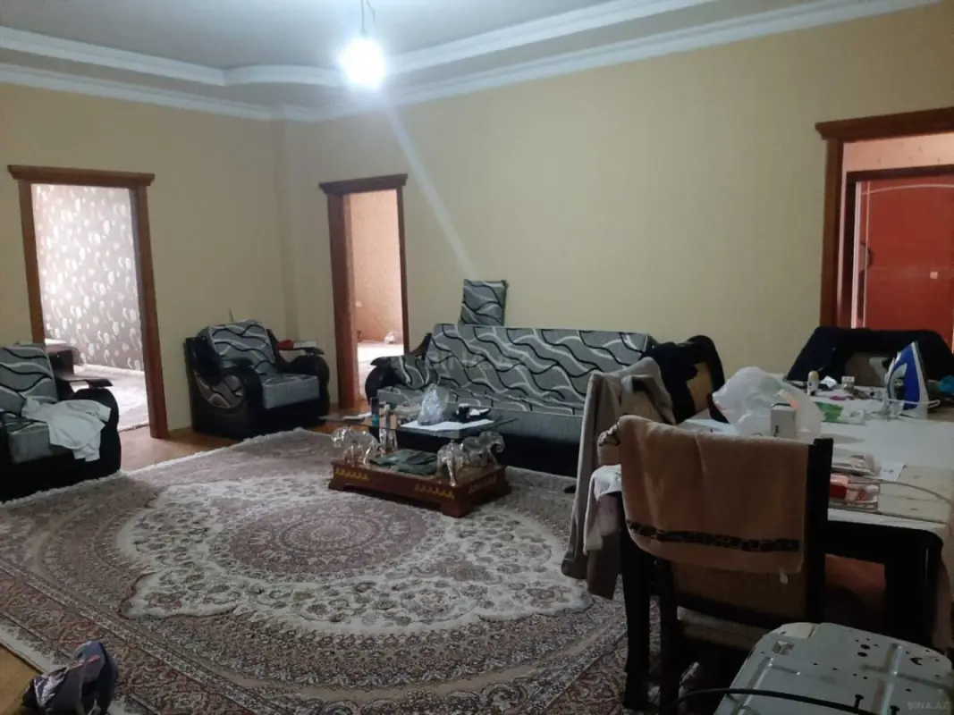 Satılır 4 otaqlı mənzil 155 m²