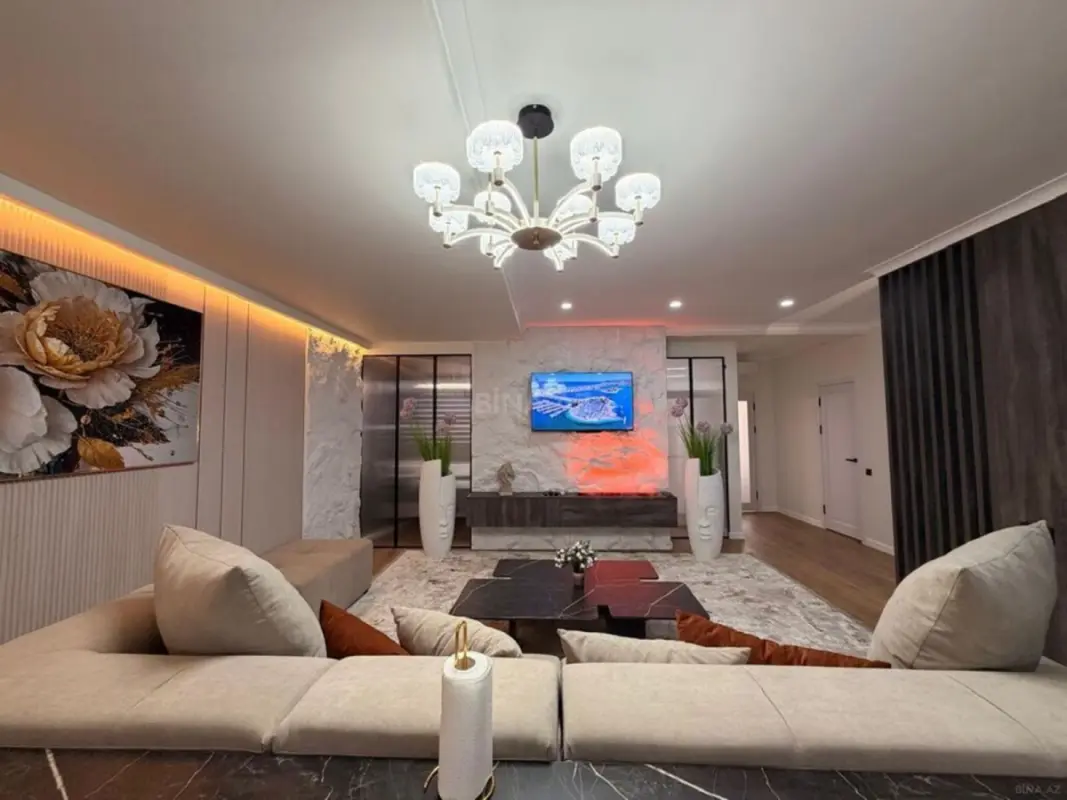 Kirayə verilir 2 otaqlı mənzil 85 m²