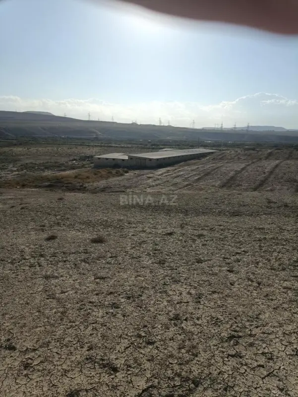Satılır torpaq sahəsi 2400 m²