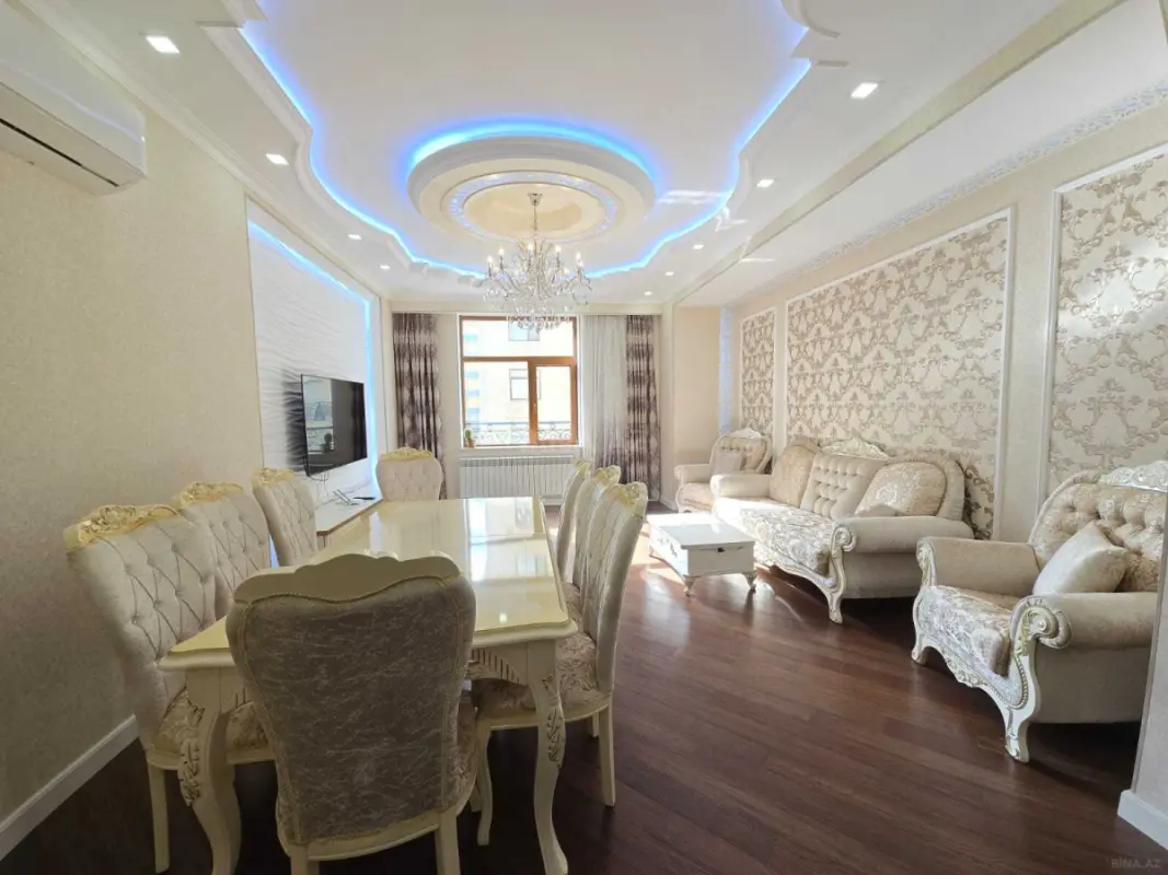 Kirayə verilir 4 otaqlı mənzil 170 m²