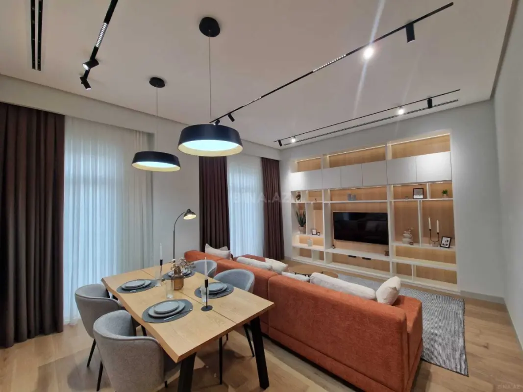 Kirayə verilir 2 otaqlı mənzil 90 m²