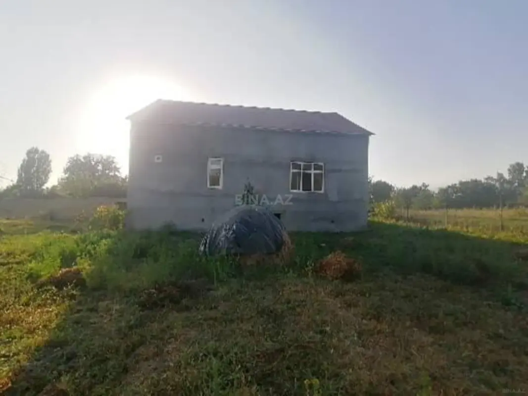Satılır 4 otaqlı həyət evi 150 m²